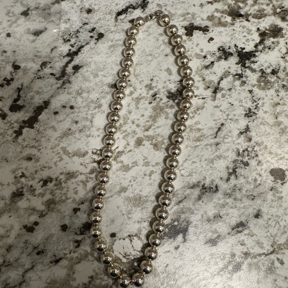 TIFFANY & CO. PEARL NECKLACE - Picture 14 of 16